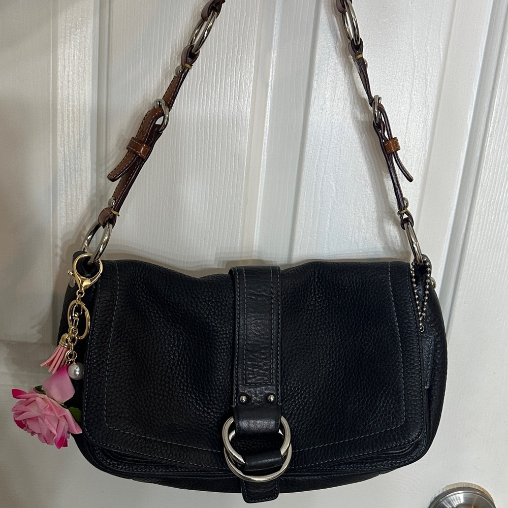Classic Black Coach Chelsea Shoulder Bag